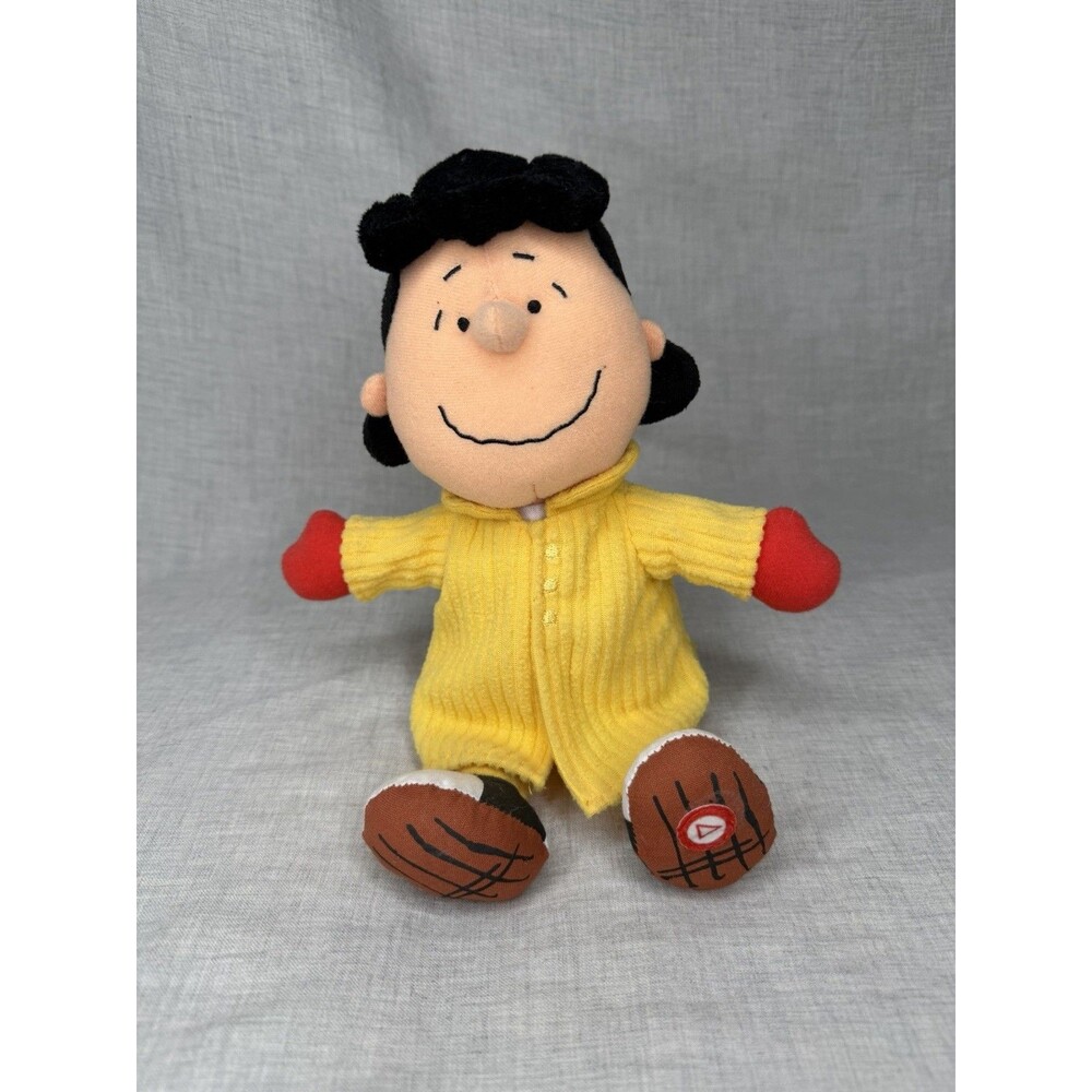 Hallmark Christmas Pals Peanuts LUCY Plush TALKS Works! Snoopy And The Gang